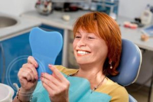 Достоинства и недостатки протезирования зубов